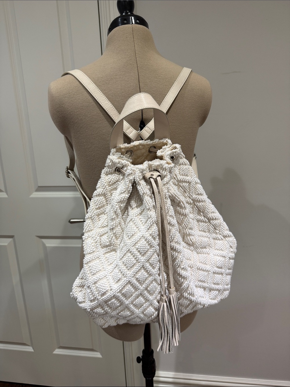 Casa Isota Vintage White Cream Knit Textured Drawstring Backpack Womens Bag